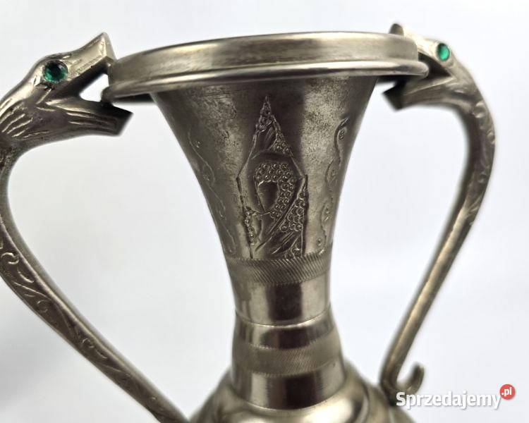 Wazon z uchwytami w kształcie głów węży metal Bronisze