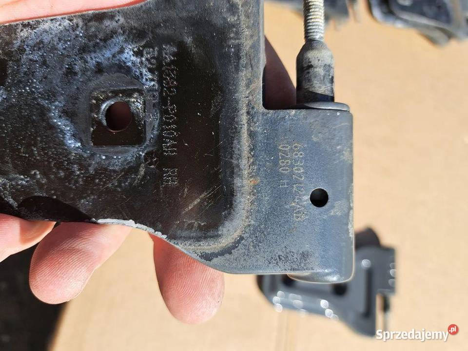 Górny Zawias Drzwi Prawy Jeep Gladiator Wrangler Zawiasy, bolce i prowadnice