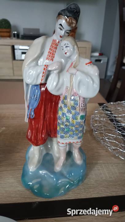 Porcelanowa figurka ZSRR ukraina para