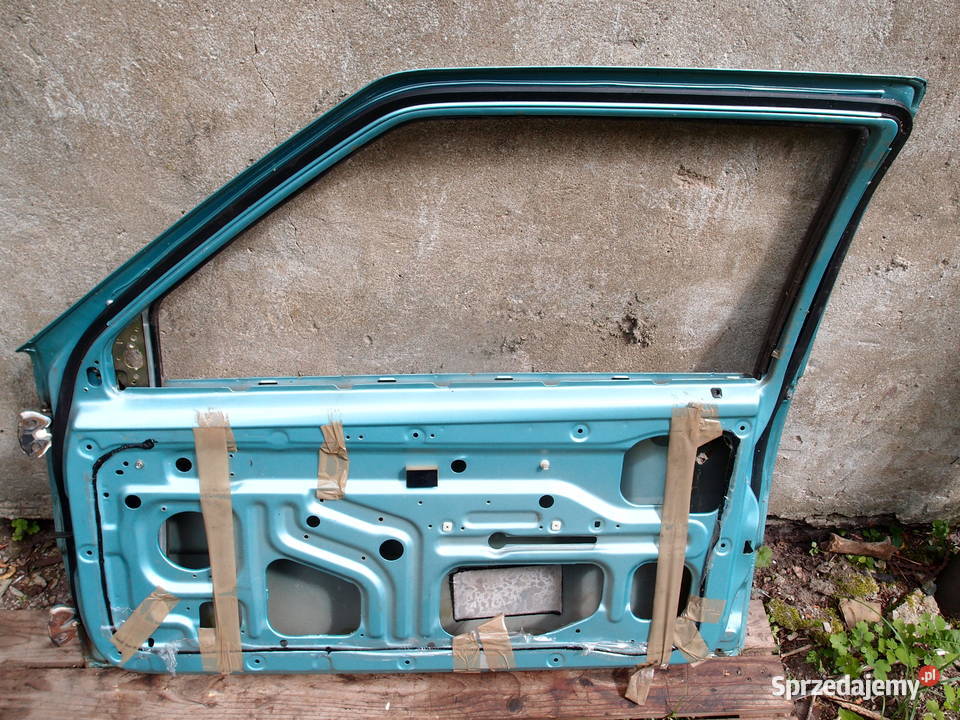 Nissan Micra K10 Drzwi prawe Tylna klapa K11 Bak łódzkie Łódź
