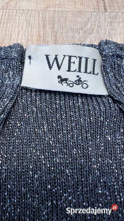 Sweter ze srebrną nitką