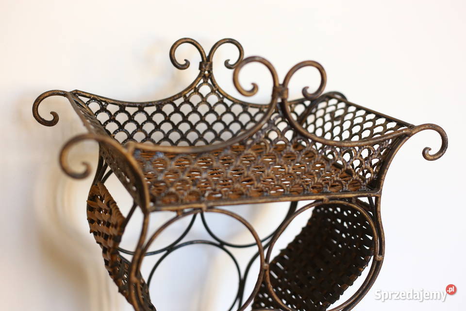 Duży metalowy stolik stojak na wina Gdańsk