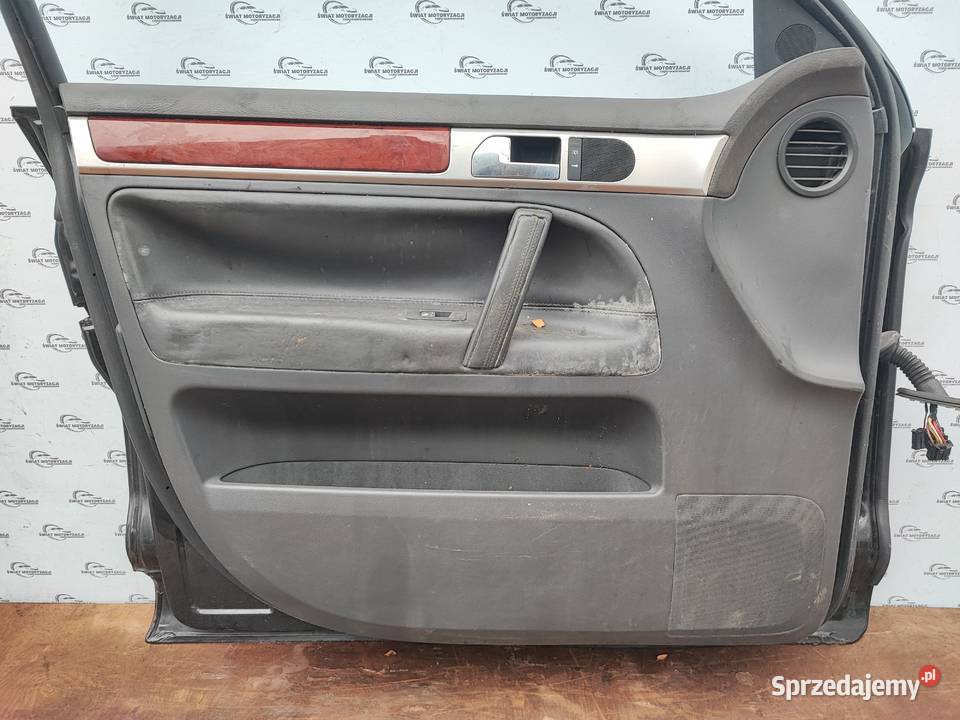 VW TOUAREG I 7L 04r drzwi lewe przód 140 osobowe Kielce