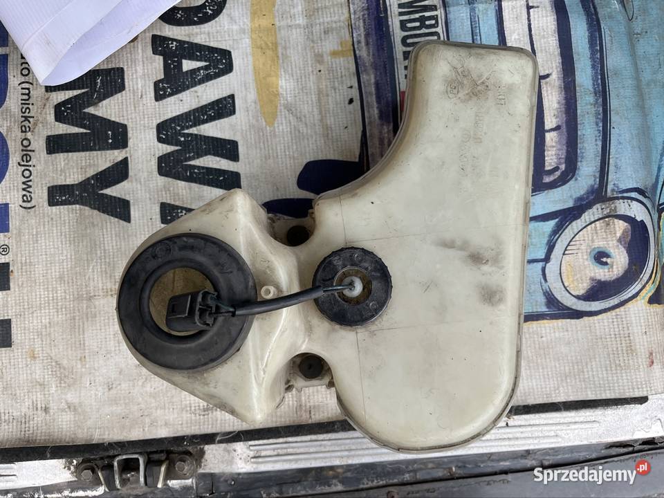 Zbiornik płynu spryskiwaczy Volvo 740760940 osobowe Ruda Śląska