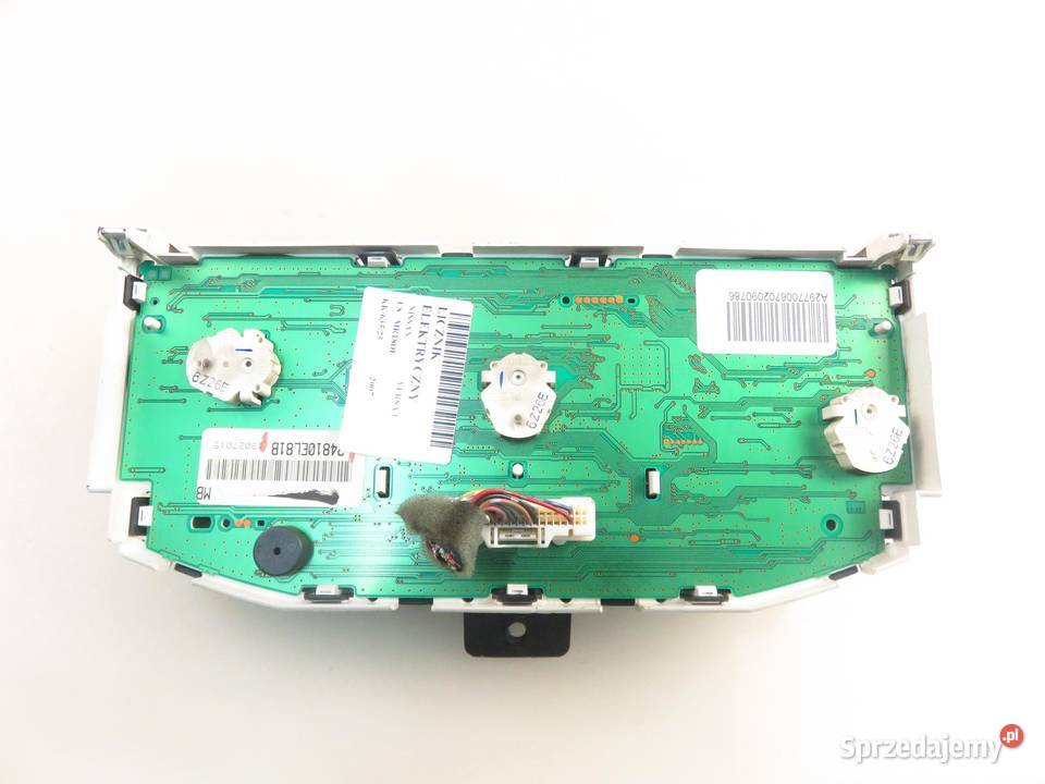 LICZNIK NISSAN VERSA I 18 MR18DE 24810EL81B sprzedam