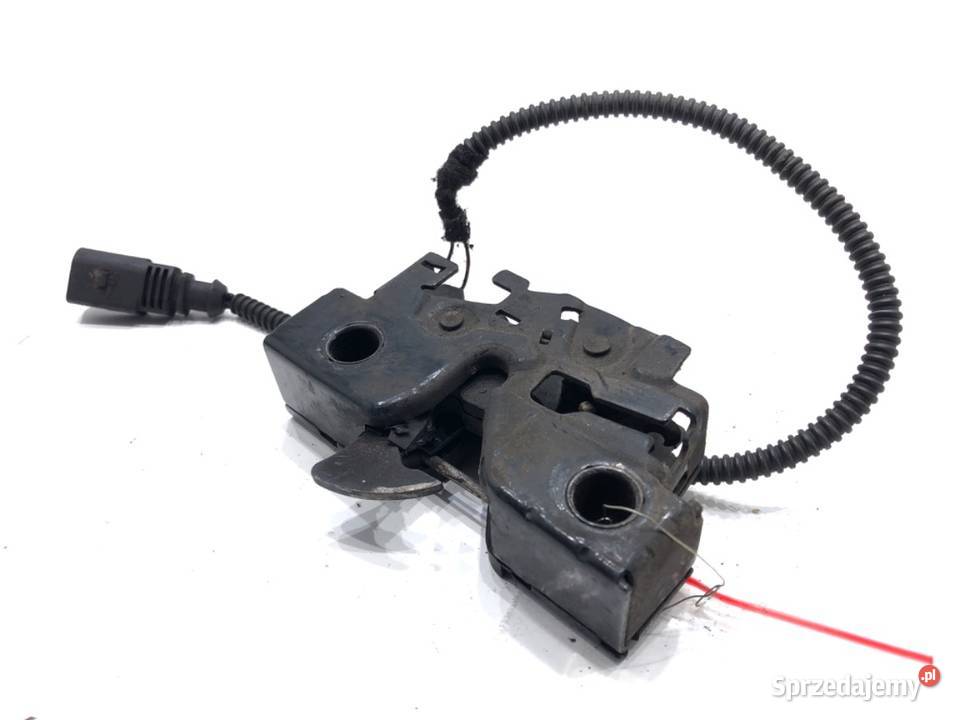 ZAMEK MASKI PRZÓD VW PASSAT B8 Kombi 5G1823509C Zamki, wkładki i kluczyki