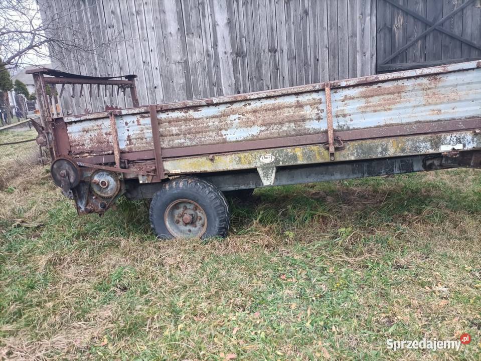 Rozrzutnik obornika Dębe Wielkie