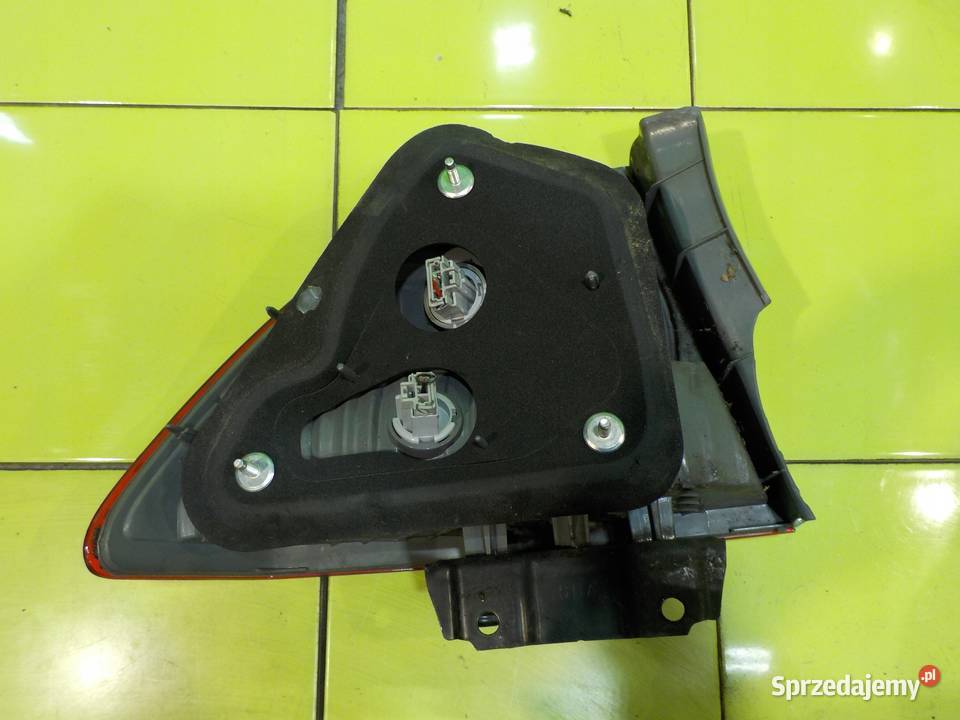 HONDA CIVIC VIII 14 IDSI 07r SEDAN 4D lampa Lampy tylne mazowieckie Suków sprzedam
