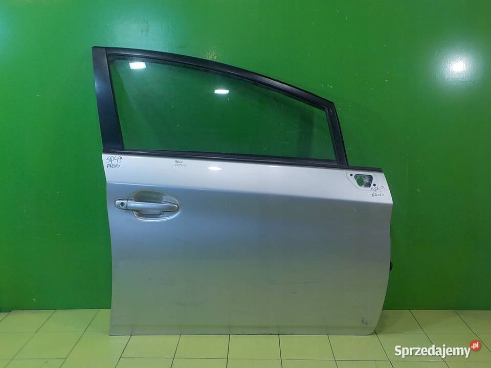 TOYOTA PRIUS III 10r 18 VVTI 5D drzwi prawe mazowieckie sprzedam
