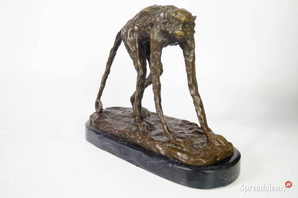 Figura z brązu MAŁPA goryl piękna rzeźba Gizałki