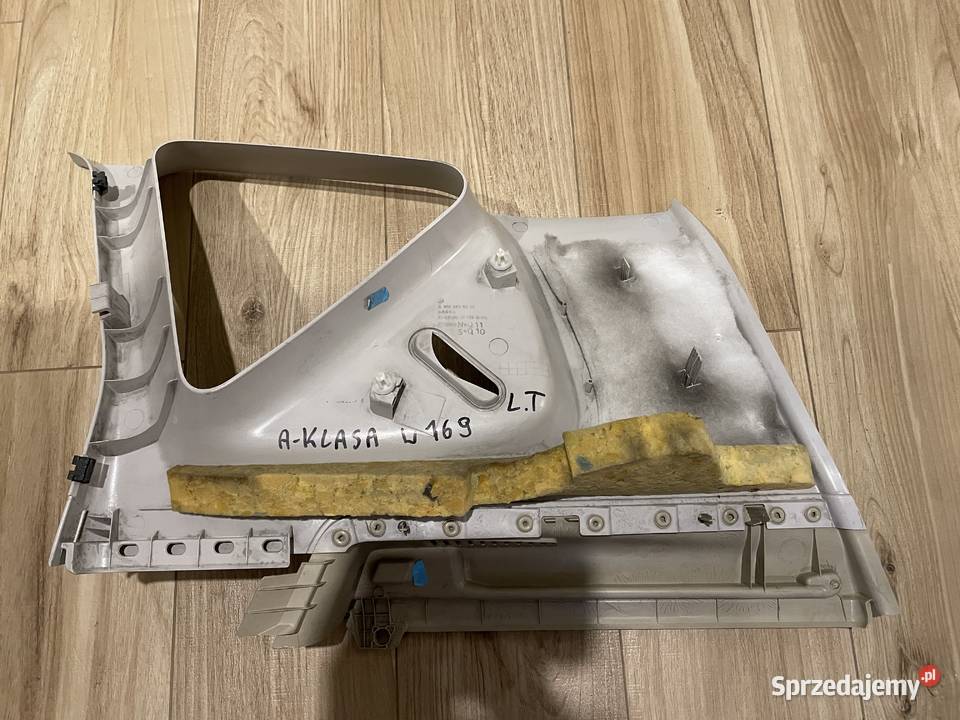 A1696900525 OSŁONA SŁUPKA LEWY TYŁ MERCEDES W245 sprzedam