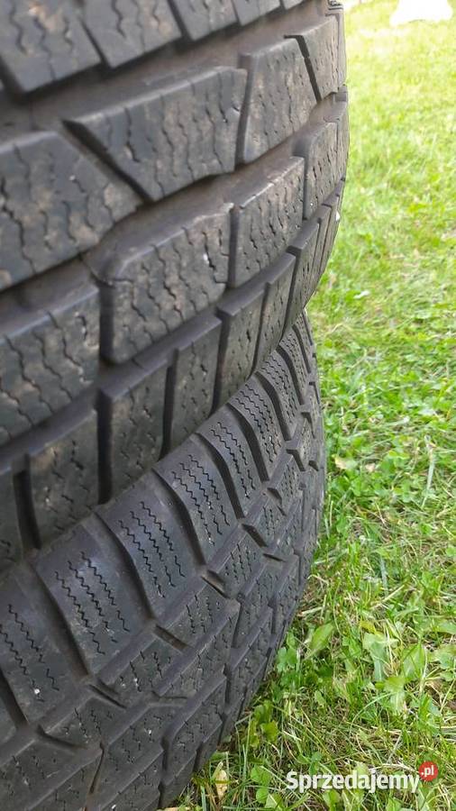 Sprzedam dwie opony Zima 21560 r16 Continental 16cale Samochodowe świętokrzyskie Ostrowiec Świętokrzyski