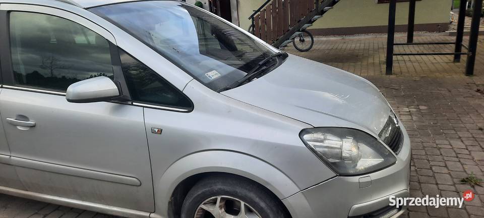 Auto Opel ZAFIRA 2005