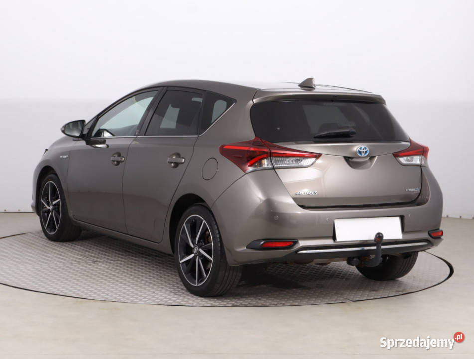 Toyota Auris Hybrid Rok produkcji 2017 Piaseczno sprzedam