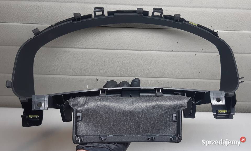OBUDOWA RAMKA LICZNIKA VW TOUAREG 7P 7P1858349 Wyposażenie wnętrza Mielęcin sprzedam