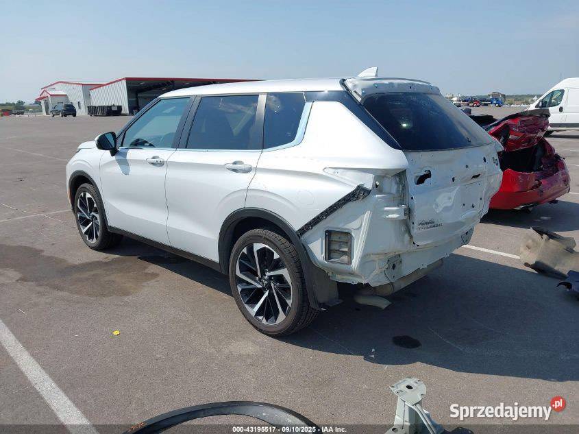 2024 MITSUBISHI OUTLANDER SE 25 SAWC Kobyłka