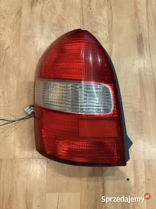 Lampa tył lewa Mazda 323f BJ Ostrów Wielkopolski