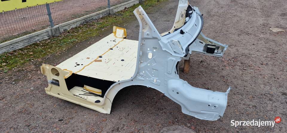 IVECO DAILY ĆWIARTKA PRZÓD Z PODŁOGĄ PODŁUŻNICE Bieleń sprzedam