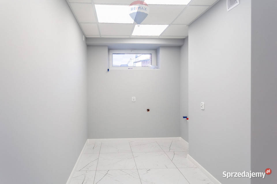 80 m parter z ulicy Bałuty parking łódzkie Łódź