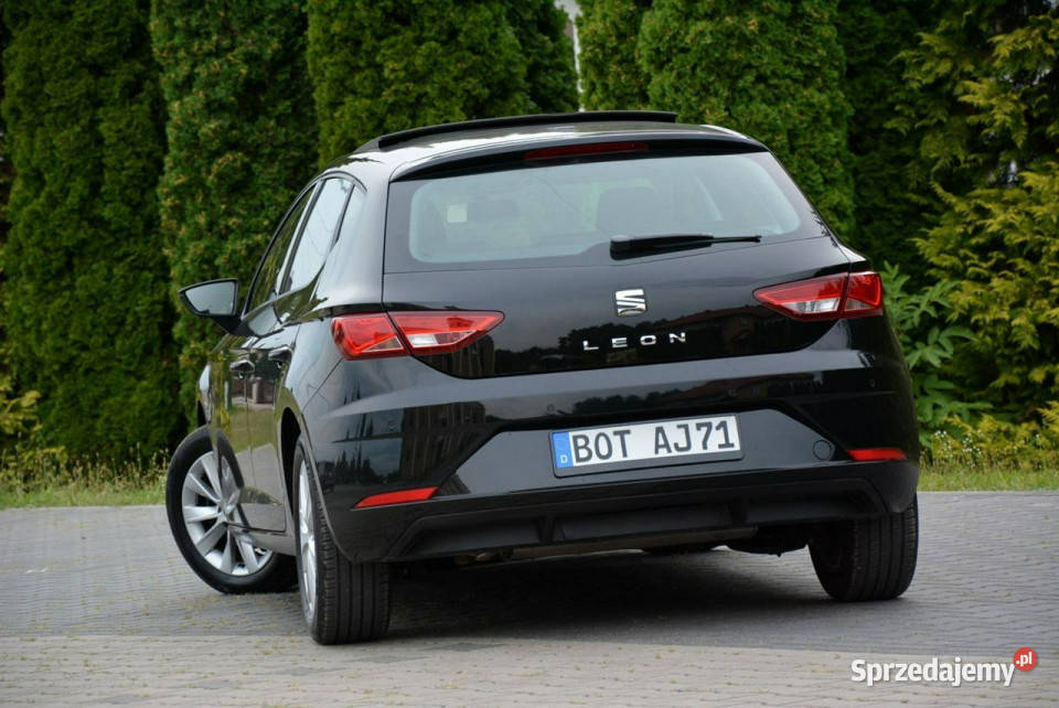 Seat Leon Led Beats Panorama Navi FrontAssist benzyna Ostrów Mazowiecka