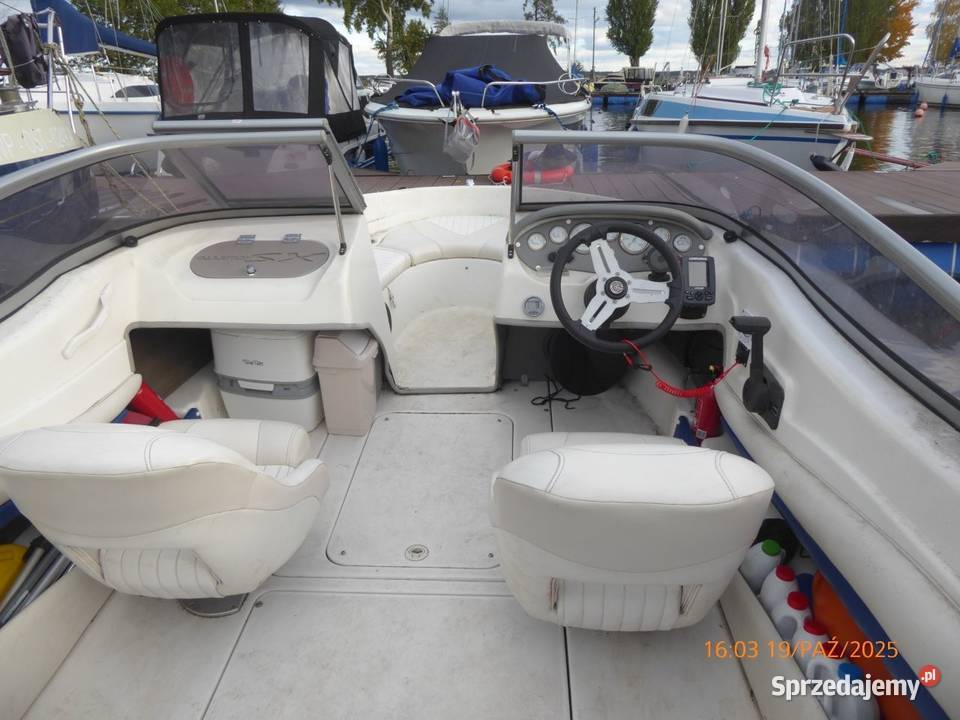 JACHT MOTOROWY GLASTRON VOLVO PENTA 190 43 L Zegrze Południowe