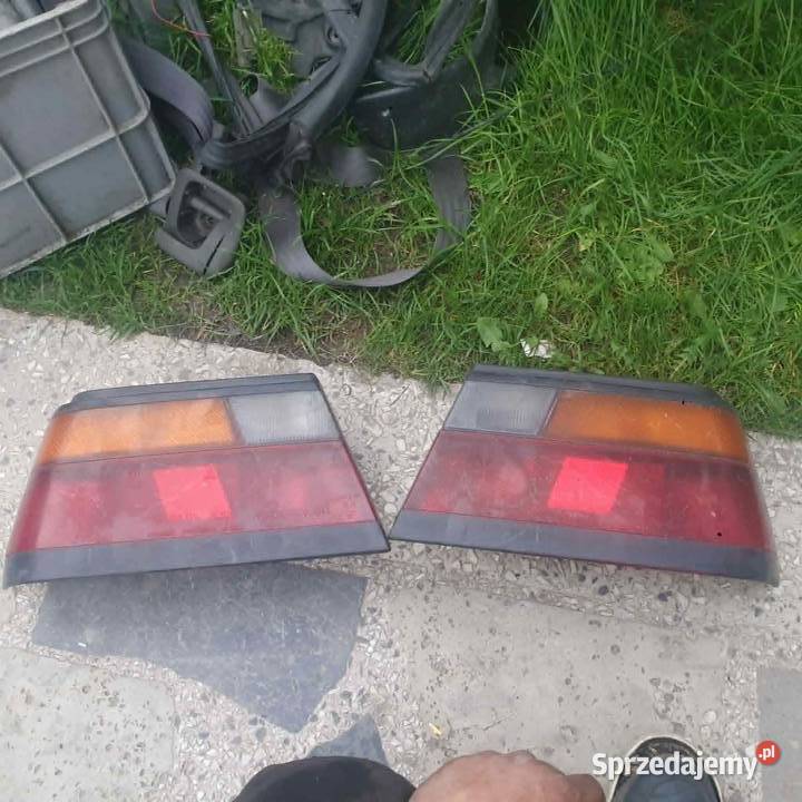Lampa tylna tył prawa prawy Nissan Sunny N13 Kraków sprzedam