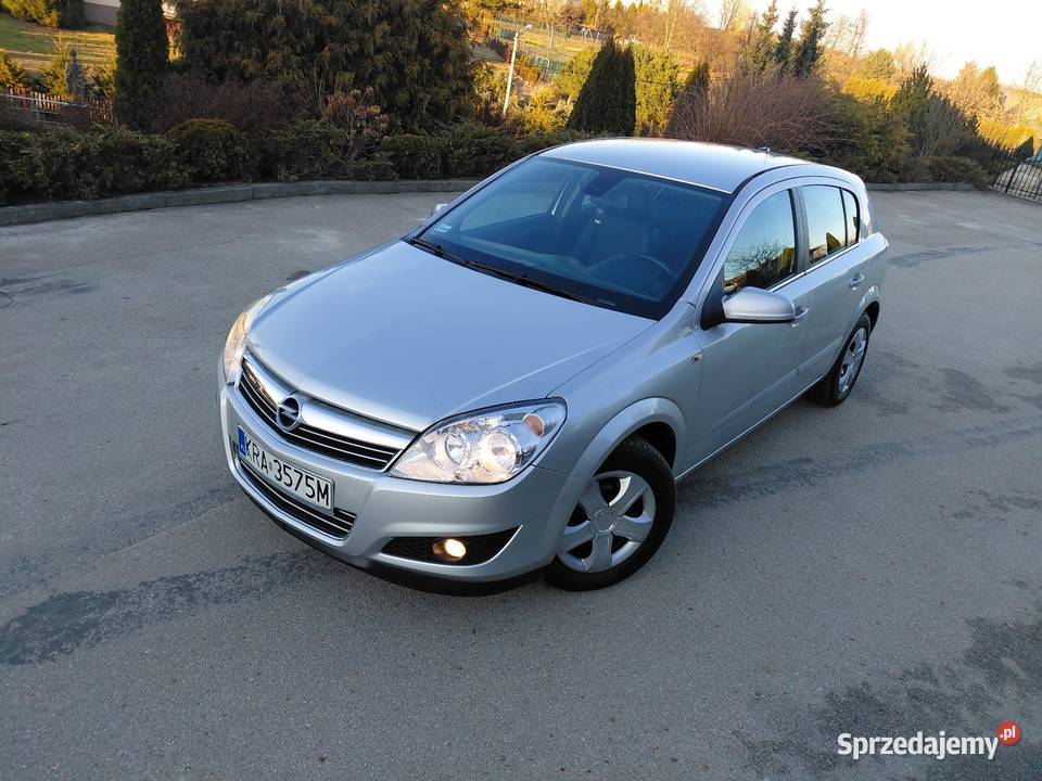 Astra h 14 lpg Navi 273000km Astra Wolbrom sprzedam