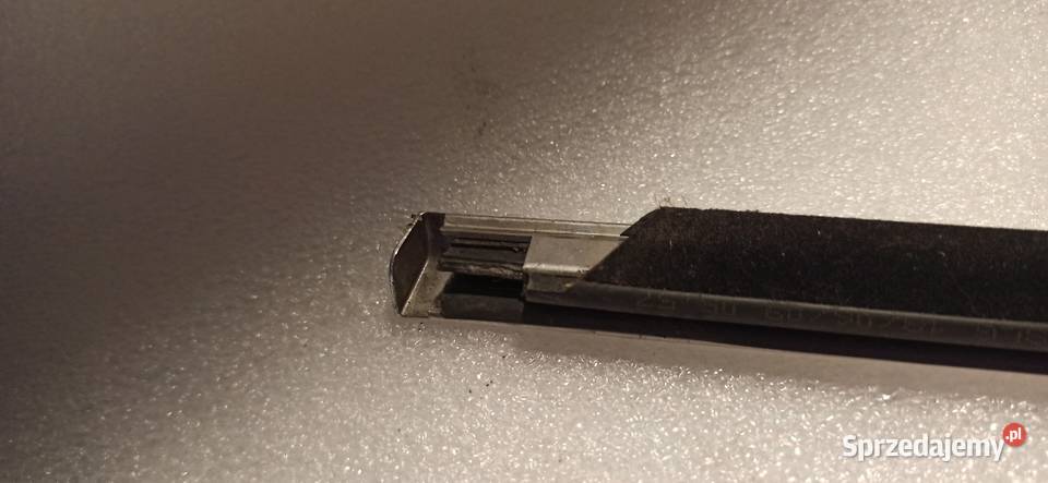 Listwa drzwi szyby Bmw e61 tył zewnętrzna Lewa Karoseria Części Dębica