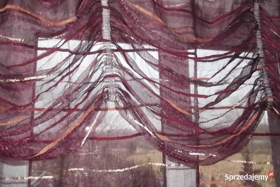 Firana lambrekin drapowany bordowy kolor karnisz Wyposażenie wnętrz Piekary Śląskie