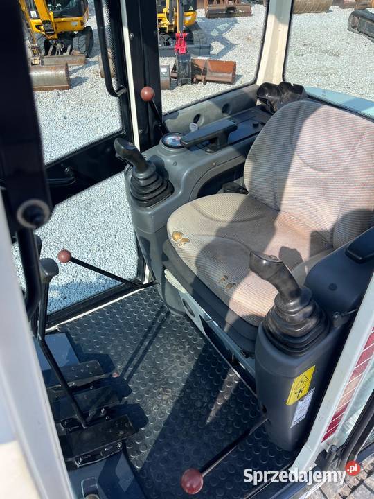 Mini koparka TEREX TC16 z 2015r 1800 rozsuwana 6 sprzedam
