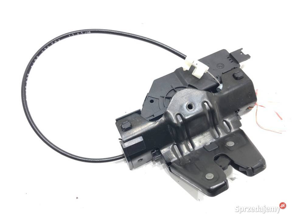 ZAMEK KLAPY TYŁ BMW E92 SportowyCoupe 8196401