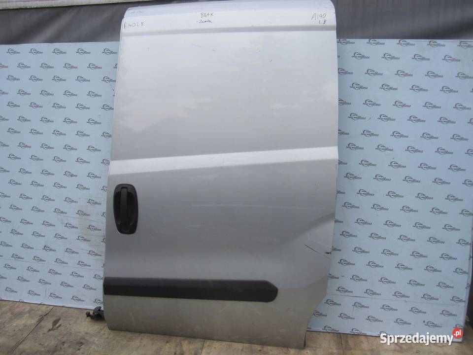OPEL COMBO D 16r drzwi boczne lewe przesuwne sprzedam