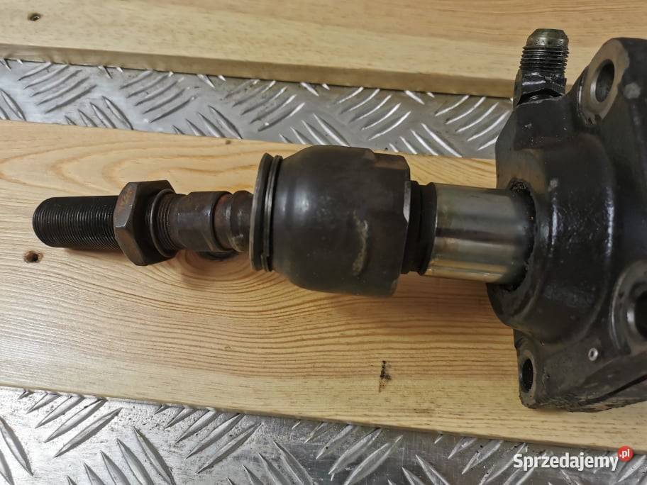 Valtra 8950 Cylinder hydrauliczny skrętu Wilkowo sprzedam