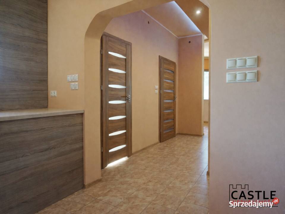 rezydencja I widok na Zalew I duży garaż I pod do zamieszkania Sprzedaż Kąty Rybackie