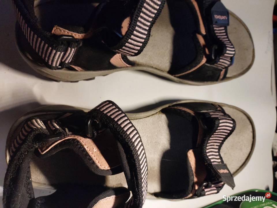 Sandały MC kinley i różowe 37 Sandały i klapki Wrocław