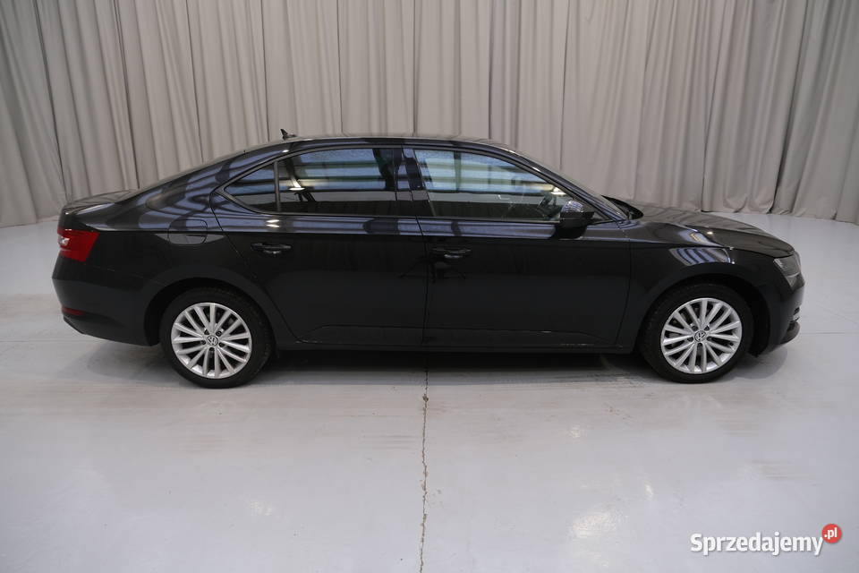SKODA SUPERB 2022 149800 ccm 150 Superb