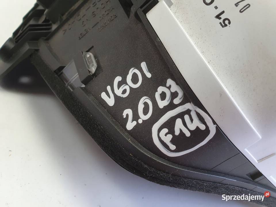 Volvo XC60 I V60 I S60 II 20 D3 LICZNIK ZEGARY Janów