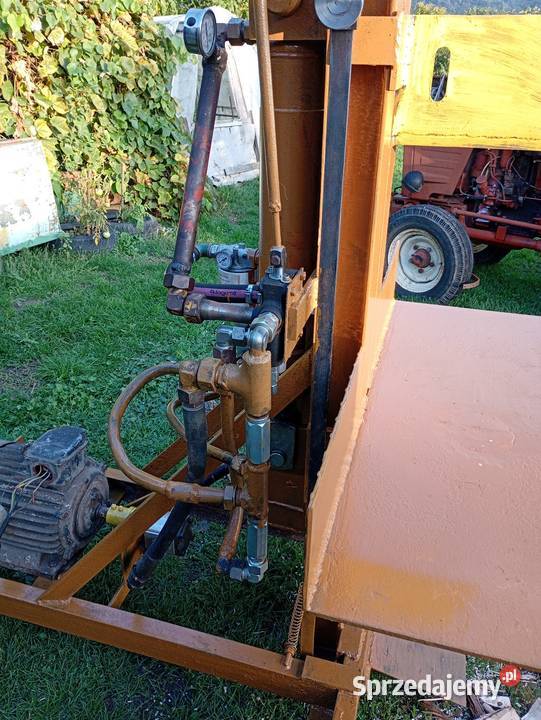 Łuparka hydrauliczna pionowa sprinter 14ton