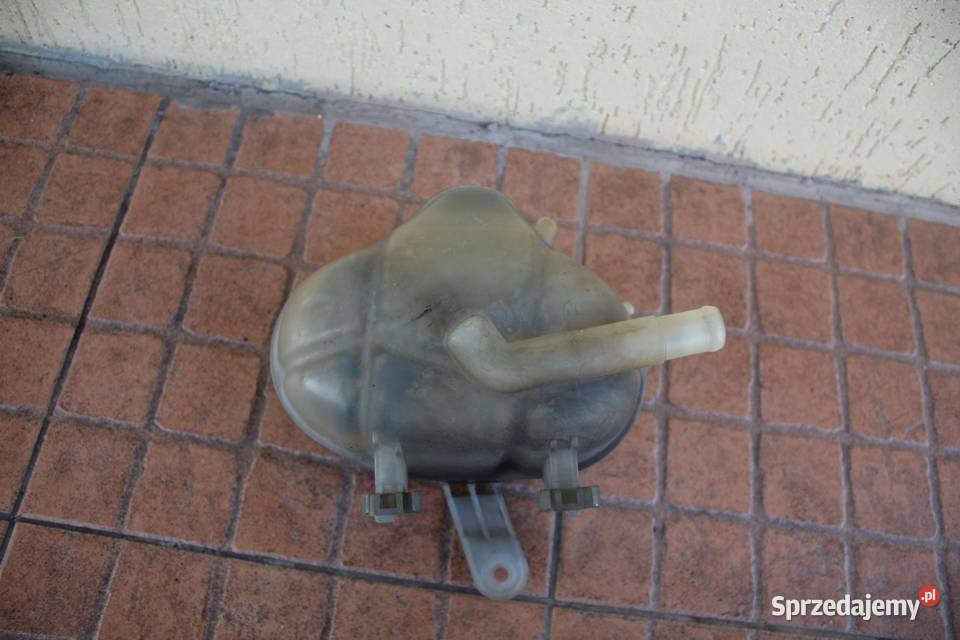 ZBIORNICZEK WYRÓWNAWCZY OPEL CORSA D 10 55702164 Zbiorniki wyrównawcze sprzedam