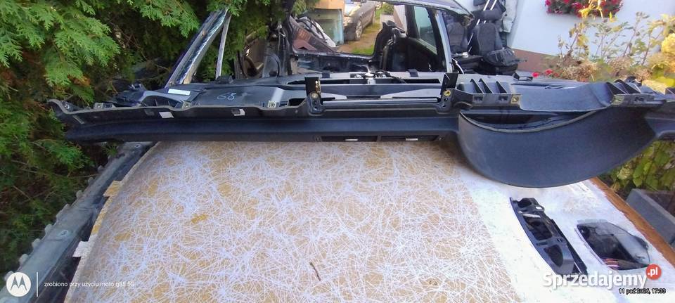 Deska rozdzielcza konsola Audi A4 B6 B7 czarna Lubin