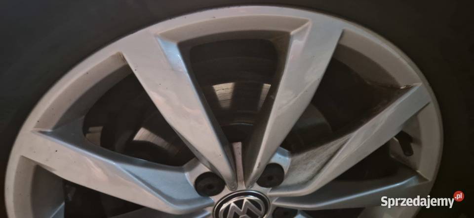 Golf 7 lifting wersja SOUND lekko uszkodzony Święta Katarzyna