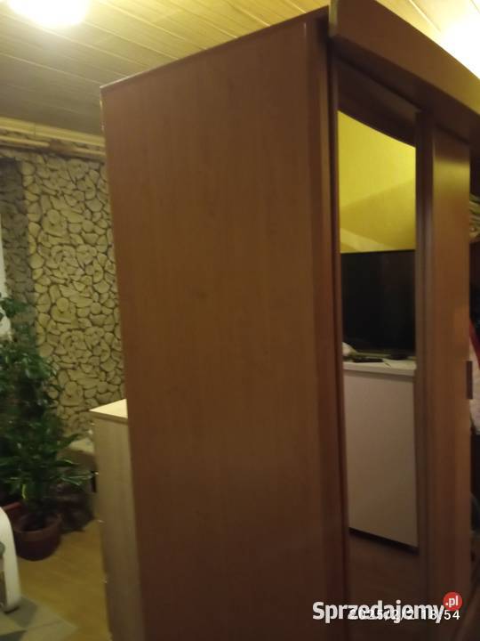 Duża trzydrzwiowa szafa Solidna wszechstronna 61cm Jastrzębie-Zdrój