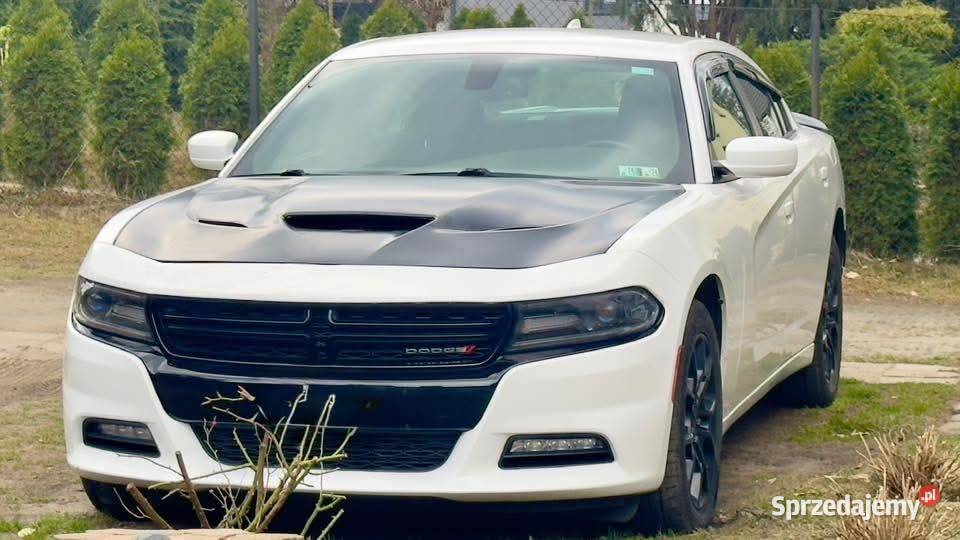 Dodge Charger SXT Plus 4x4 36 V6 2015 18900 Rybnik