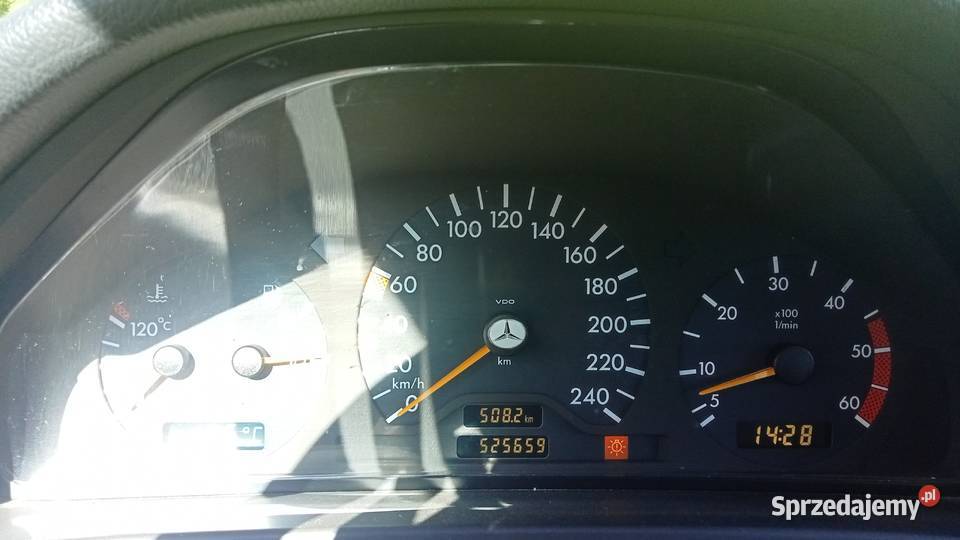 Sprzedam Mercedesa w210 125KM wielkopolskie Główiew
