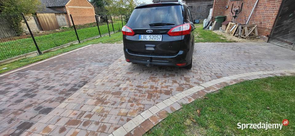 Ford grand cmax titanium Turobin