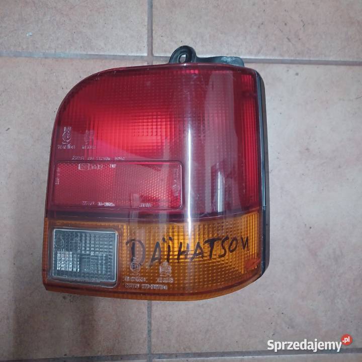 DAIHATSU Cuore L501 lampa prawy tyl Rakoniewice