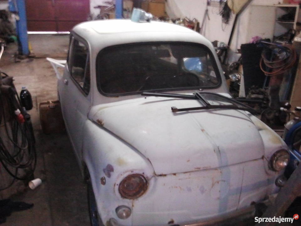 Zastava 750 Fiat 600 z 1956 roku z dokumentami 600 Magdalenka