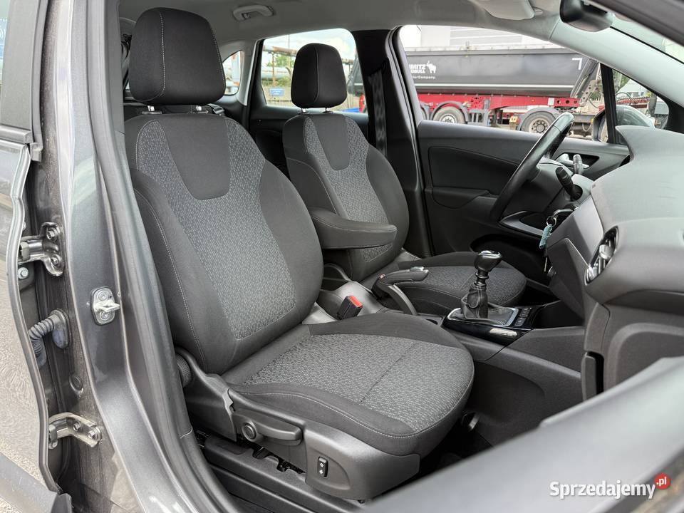 Opel Crossland X 12 BENZYNA Klimatyzacja elektryczne lusterka Konin sprzedam