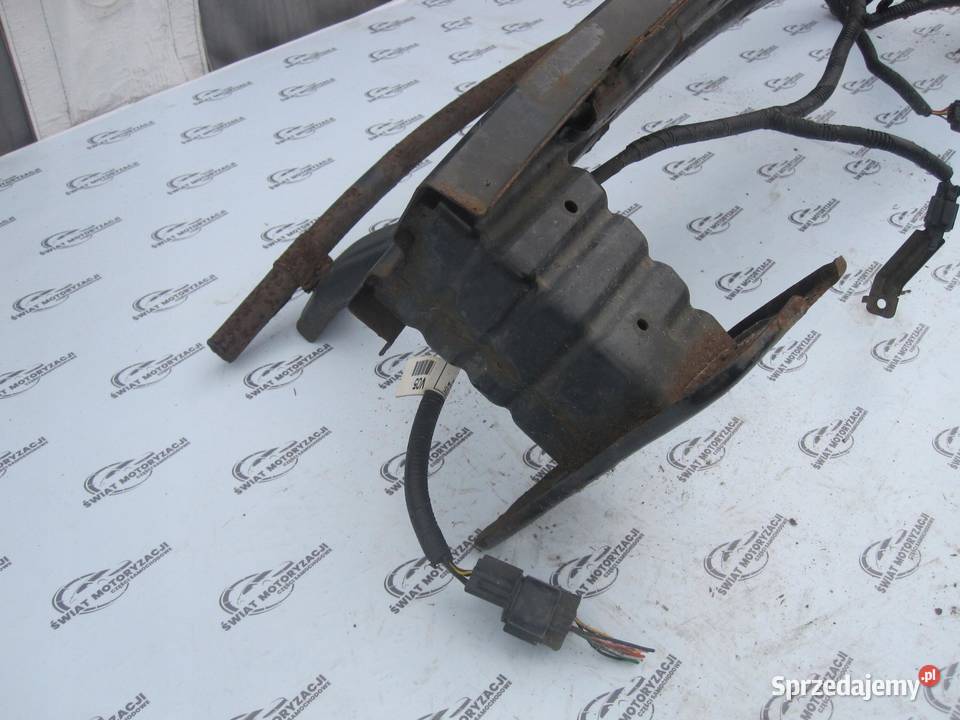 HYUNDAI i40 13r belka zderzaka przód świętokrzyskie