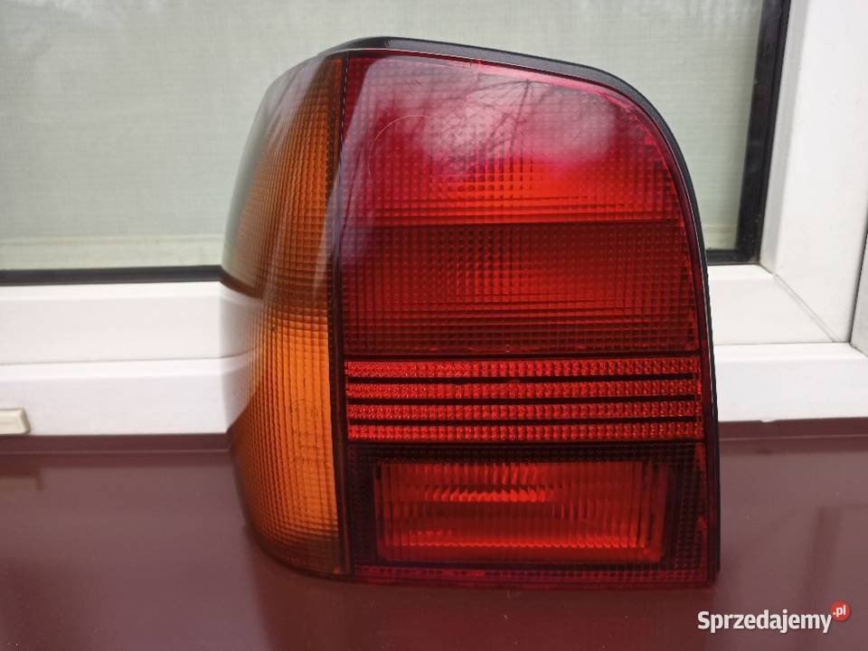 VW Polo III 3 6N lampa tył tylna lewa Hella osobowe Sieradz